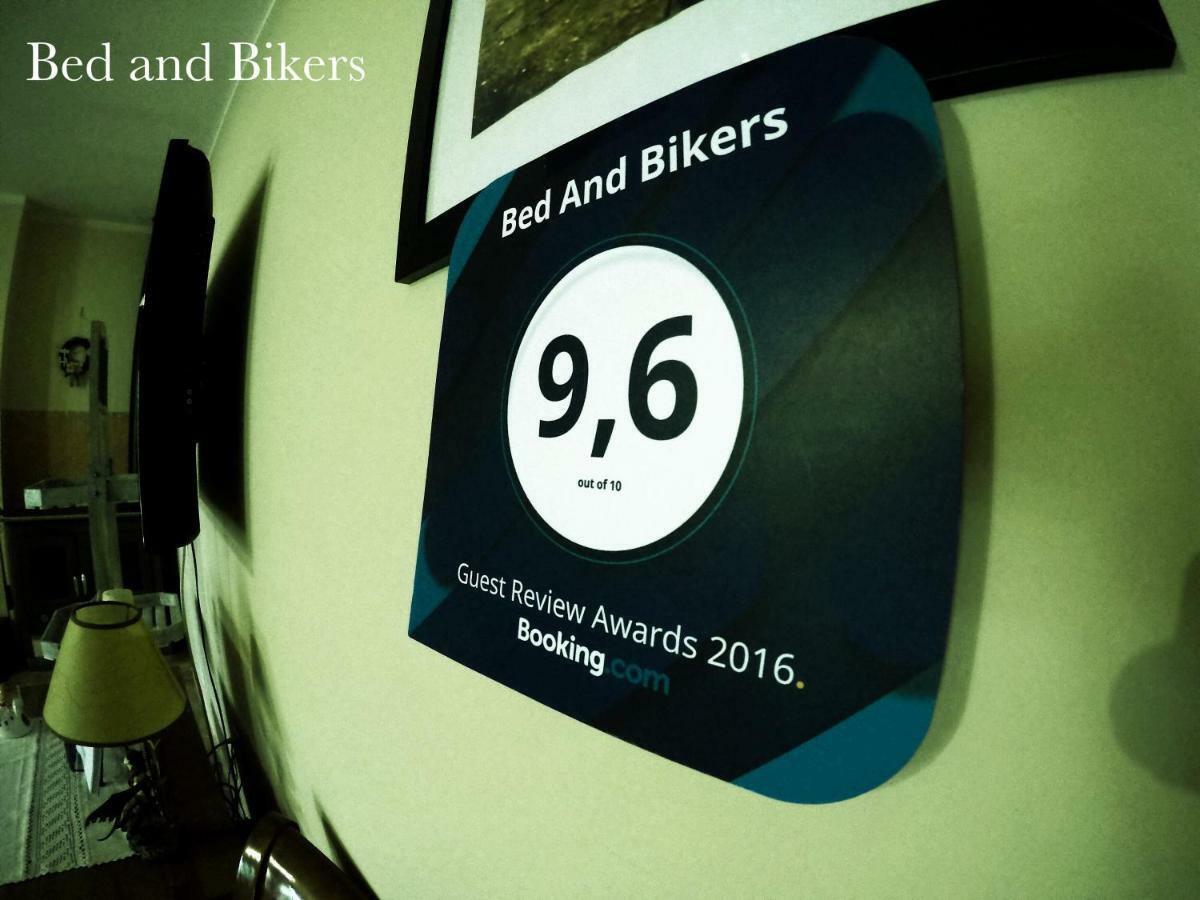 Bed and Breakfast Bed And Bikers Riano  Esterno foto